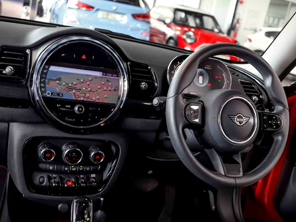 Photo 11 of 16