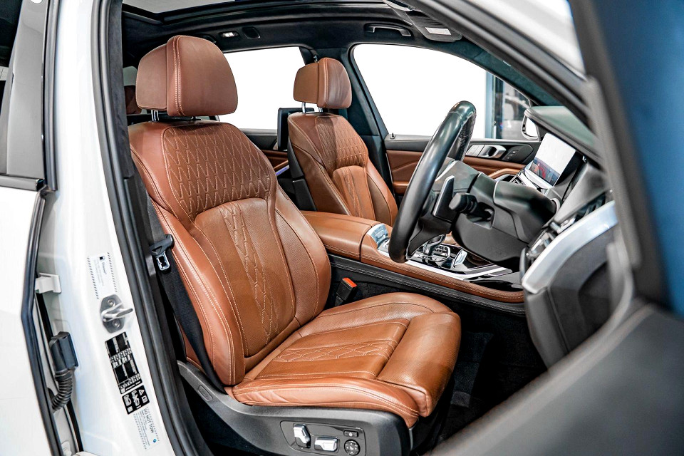 Photo 14 of 22