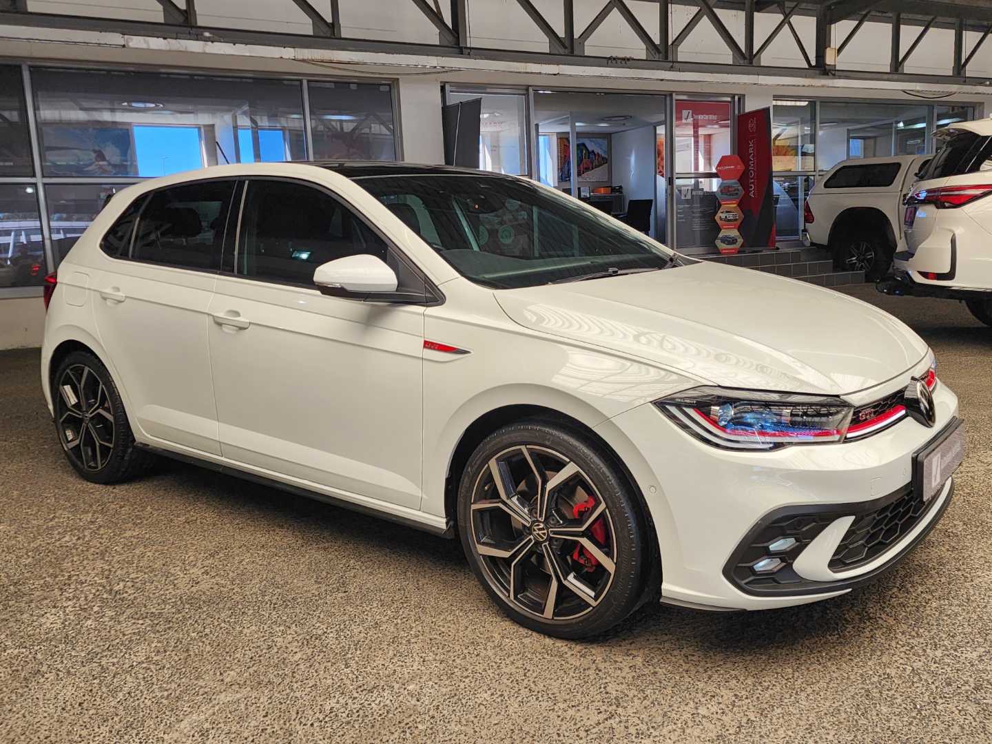 Photo 10 of 14
