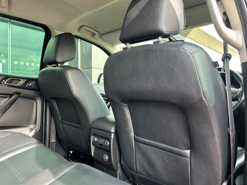 Photo 11 of 19
