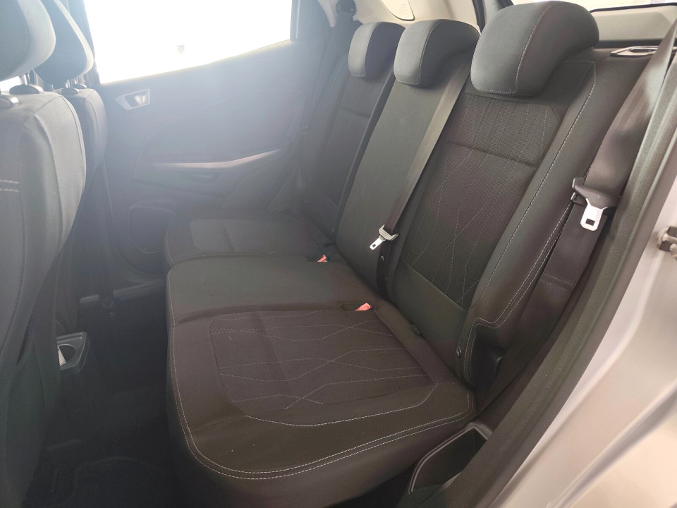 Photo 16 of 24