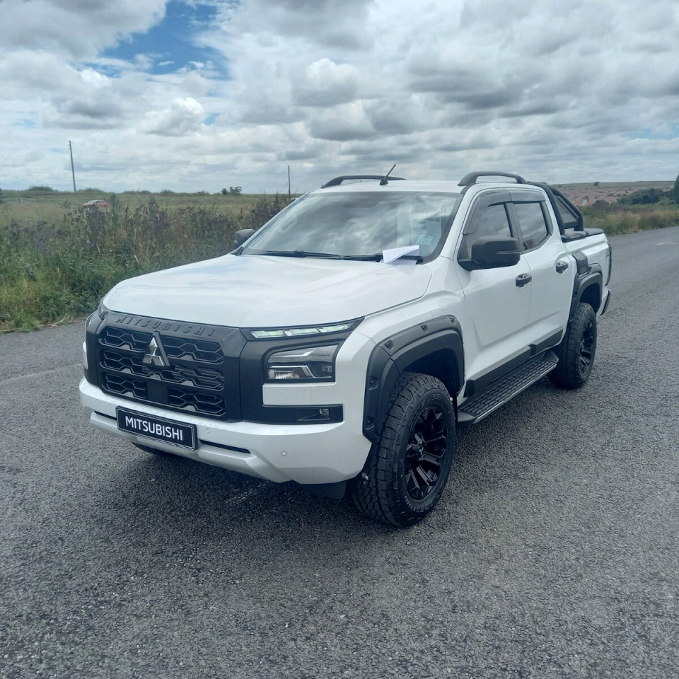 Photo 9 of 16