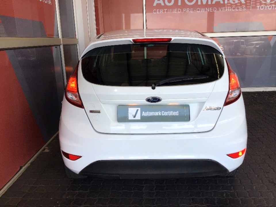 Photo 3 of 7