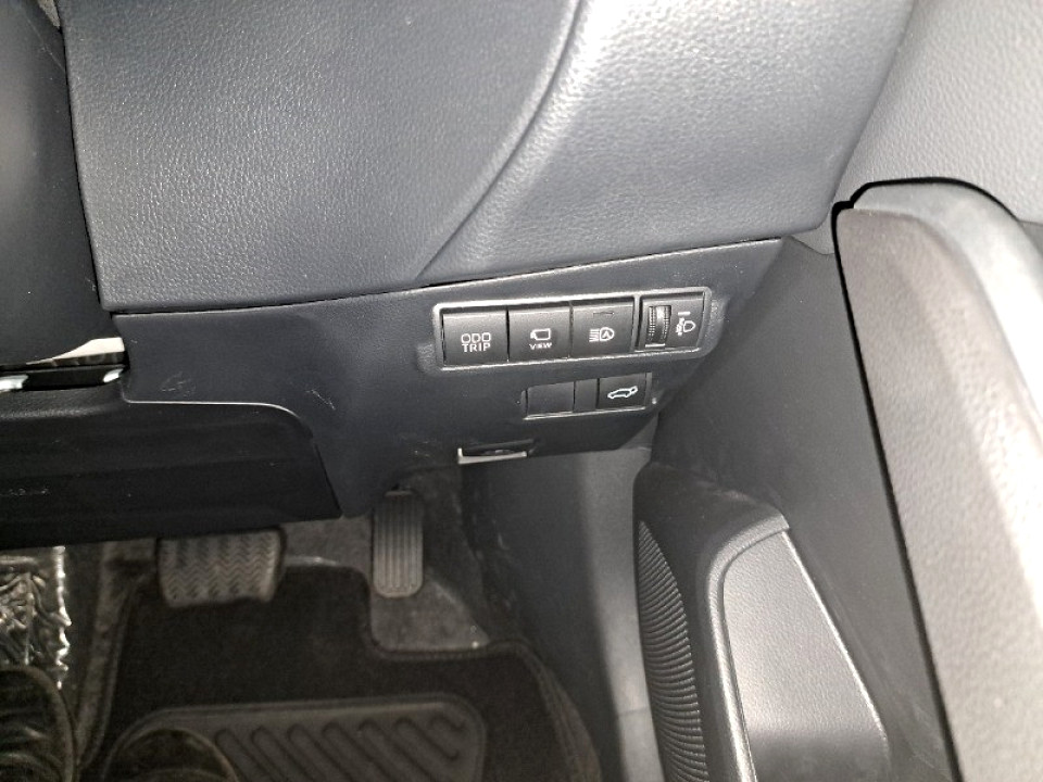 Photo 17 of 19