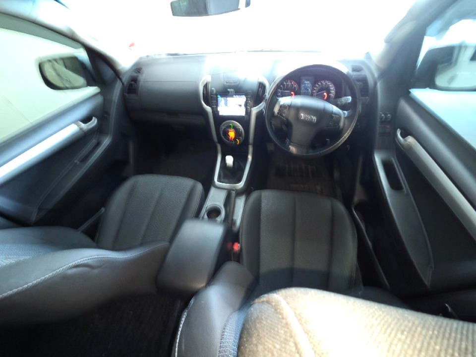 Photo 3 of 14