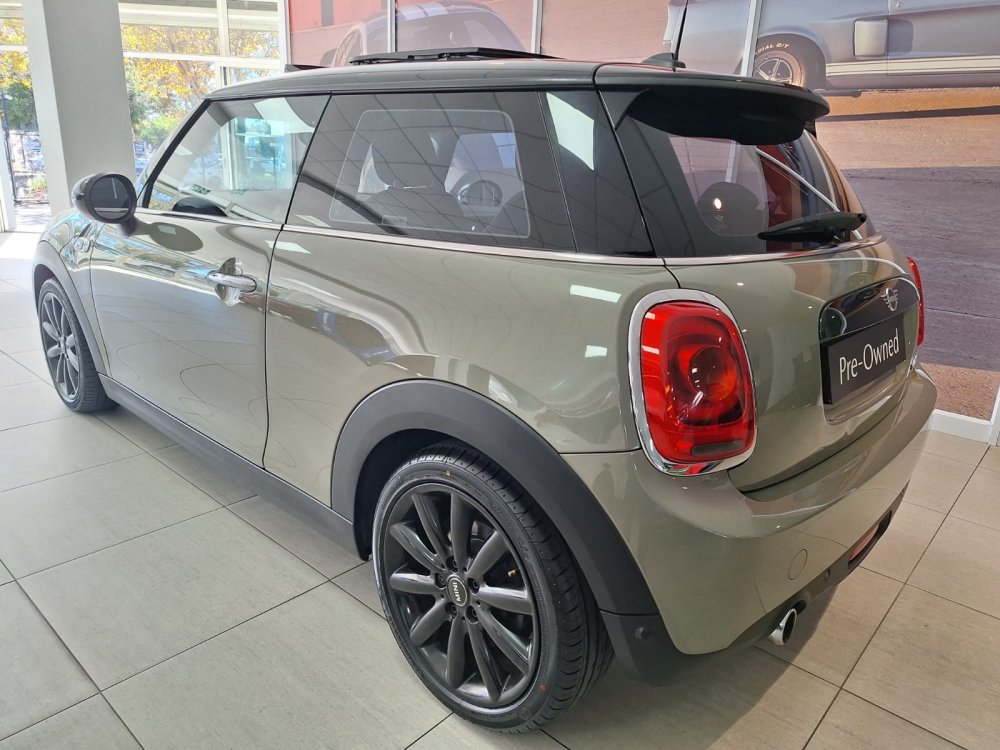 Photo 4 of 10