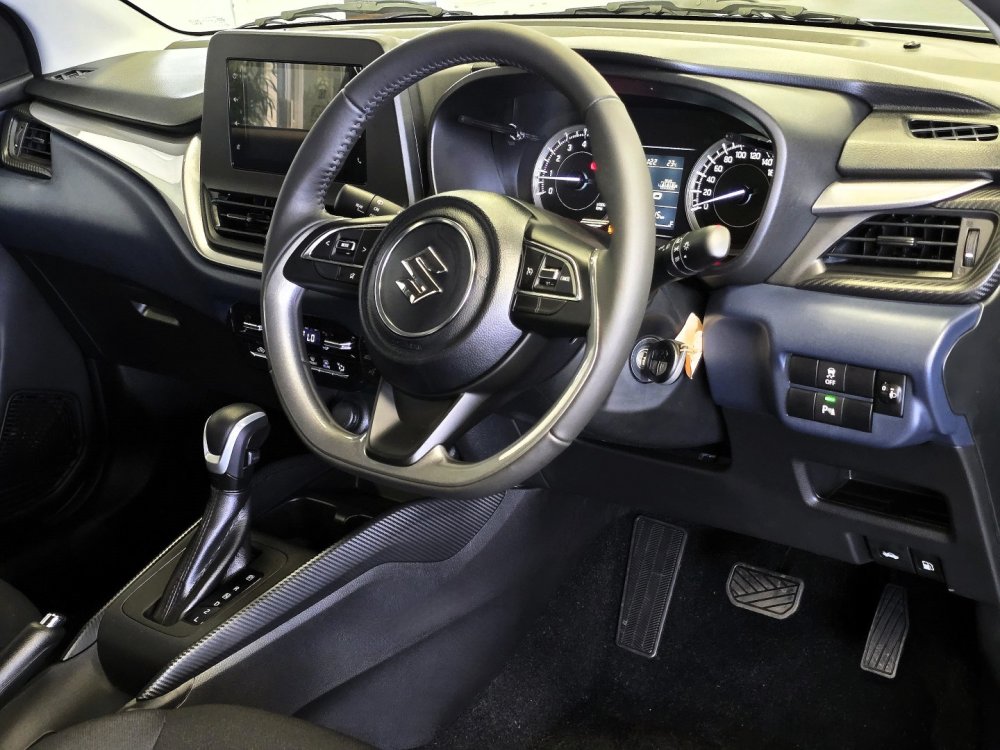 Photo 17 of 24