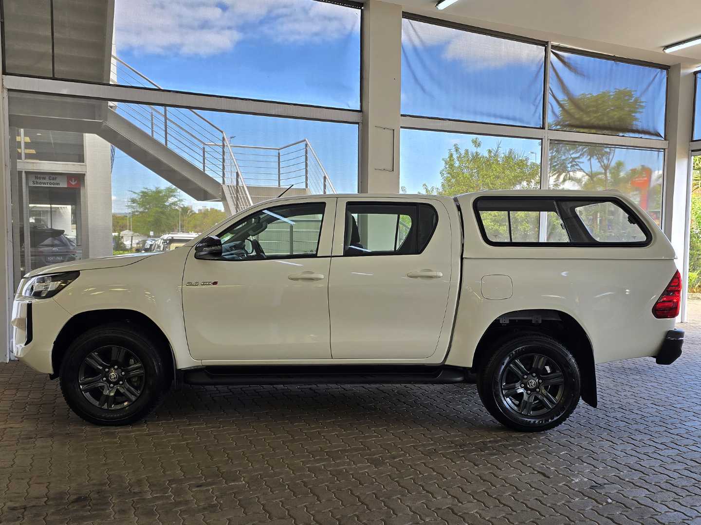 Photo 18 of 21