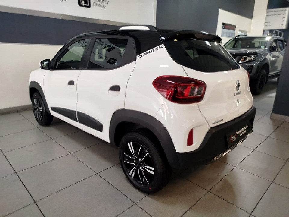 Photo 5 of 15