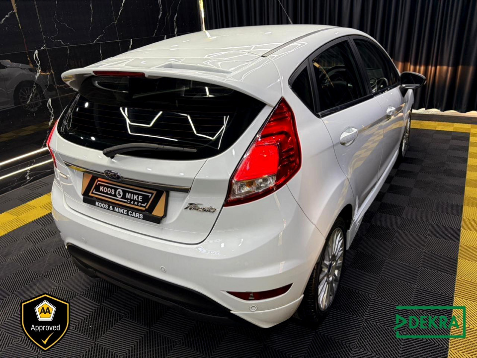 Photo 18 of 19