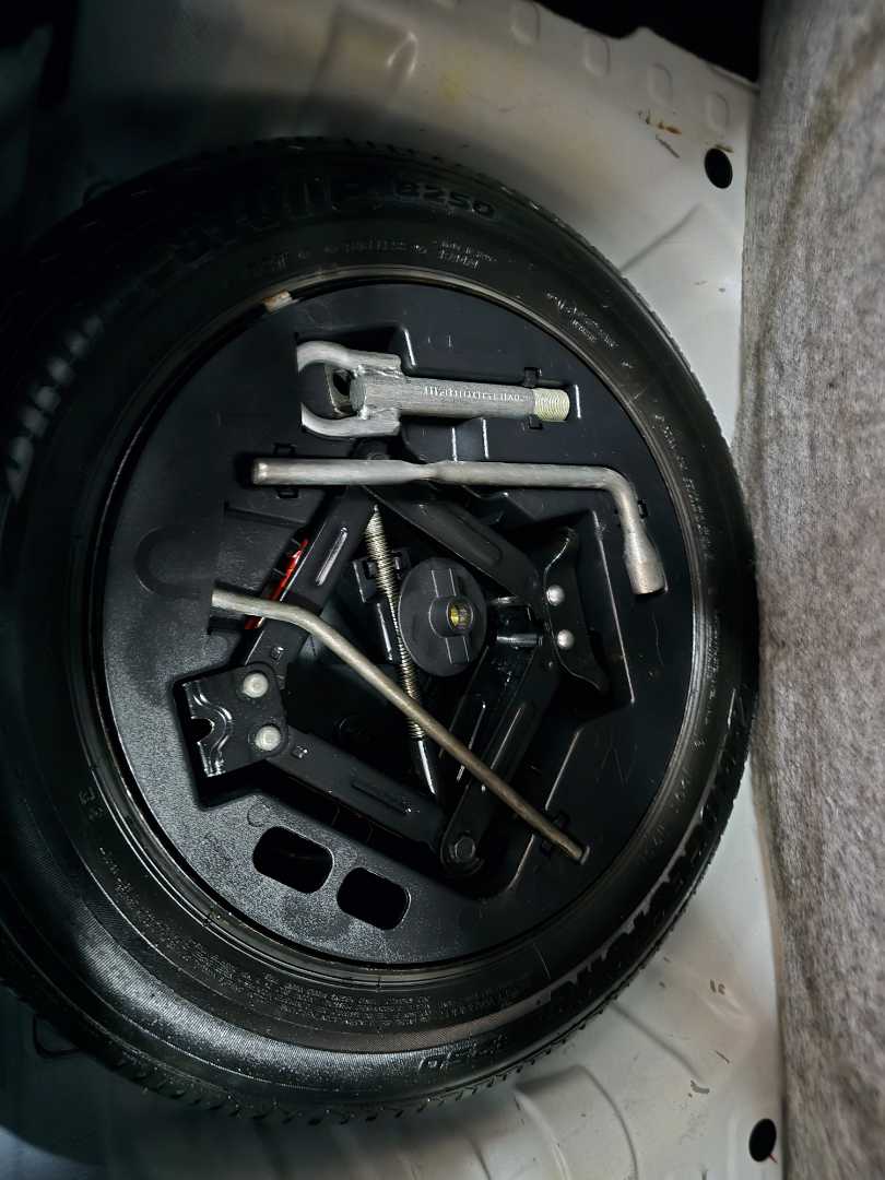 Photo 5 of 28