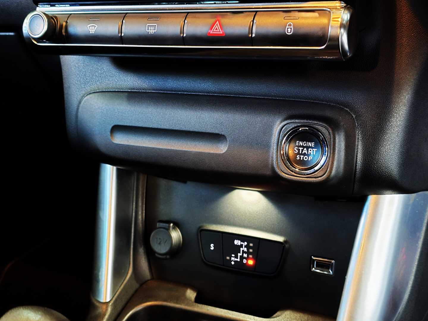 Photo 5 of 28