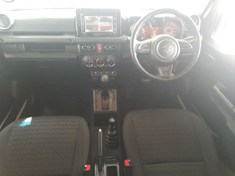 Photo 18 of 25