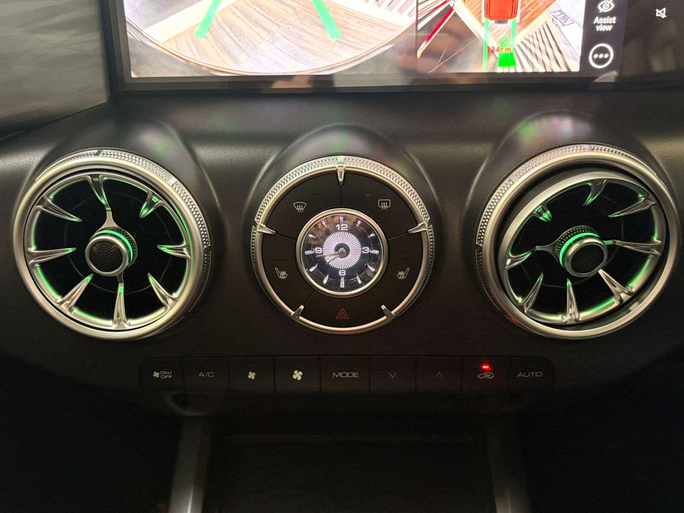 Photo 18 of 20