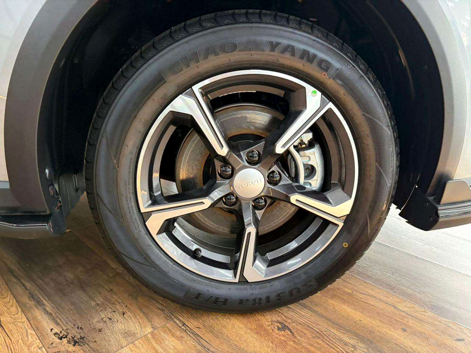 Photo 9 of 20
