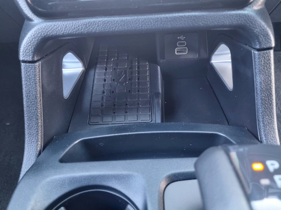 Photo 18 of 21