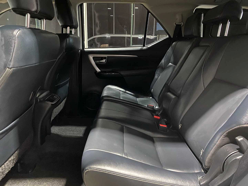 Photo 9 of 20