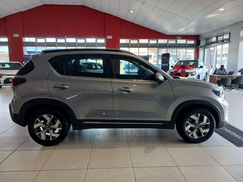 Photo 6 of 20