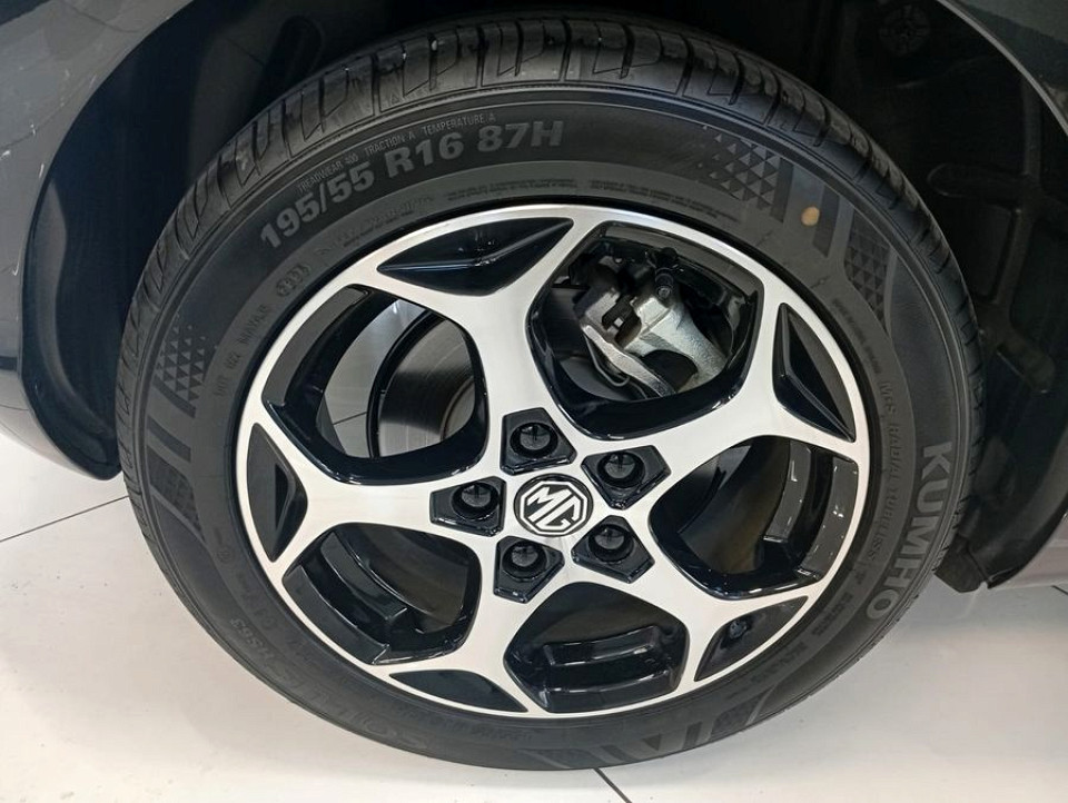 Photo 6 of 30
