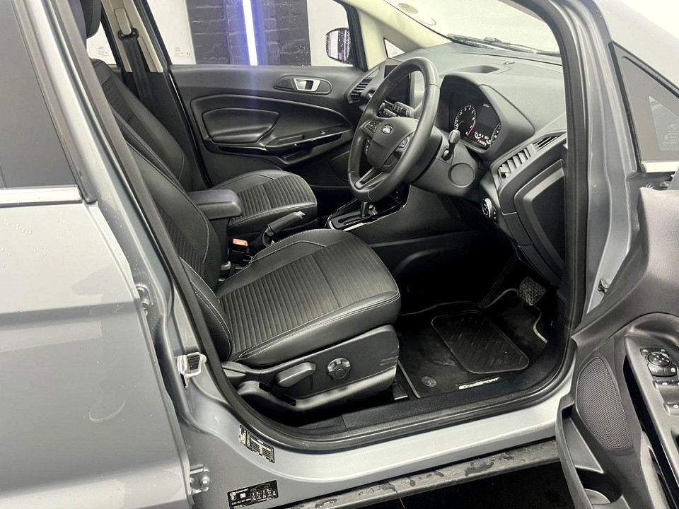 Photo 6 of 8