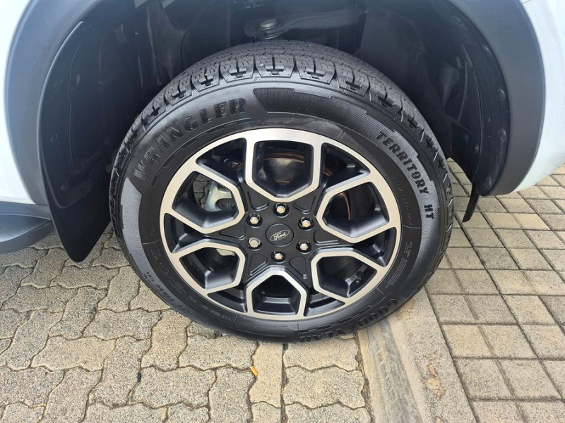 Photo 9 of 28