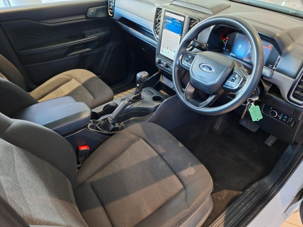Photo 3 of 18