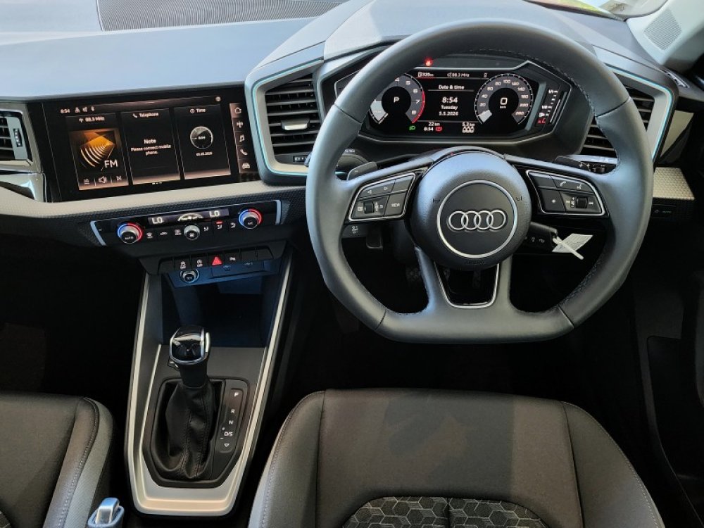 Photo 14 of 23