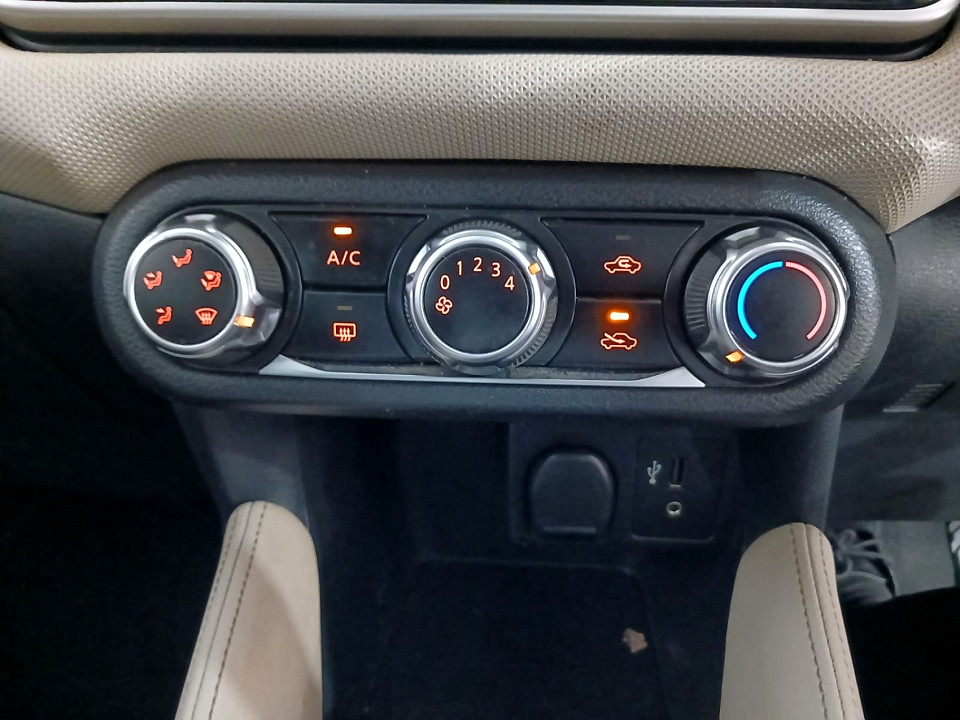 Photo 13 of 20