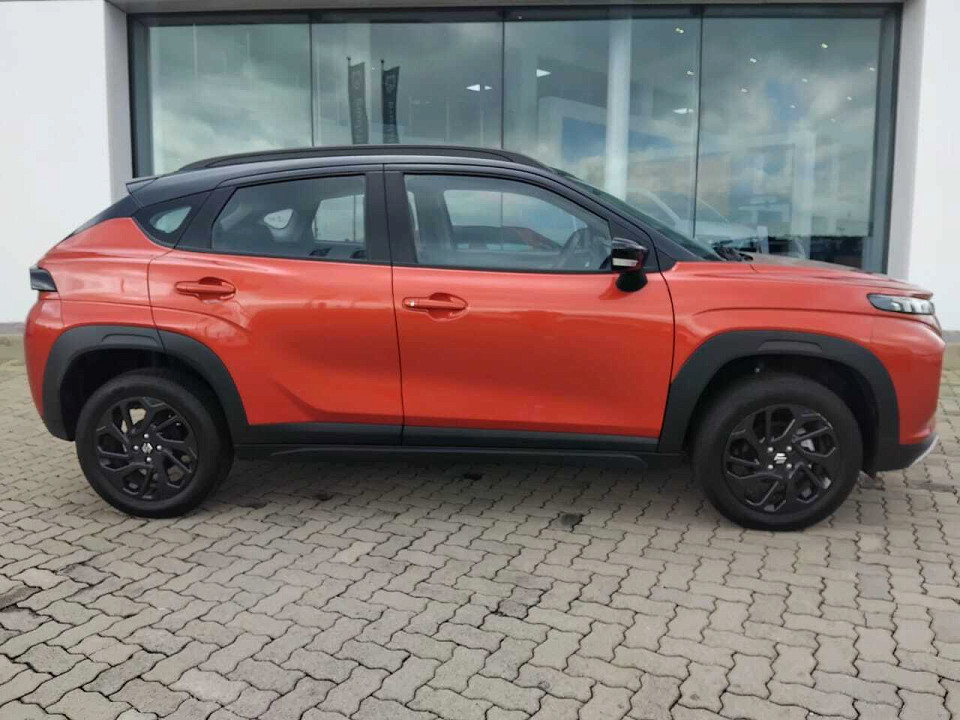 Photo 2 of 18