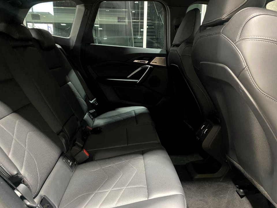 Photo 10 of 20