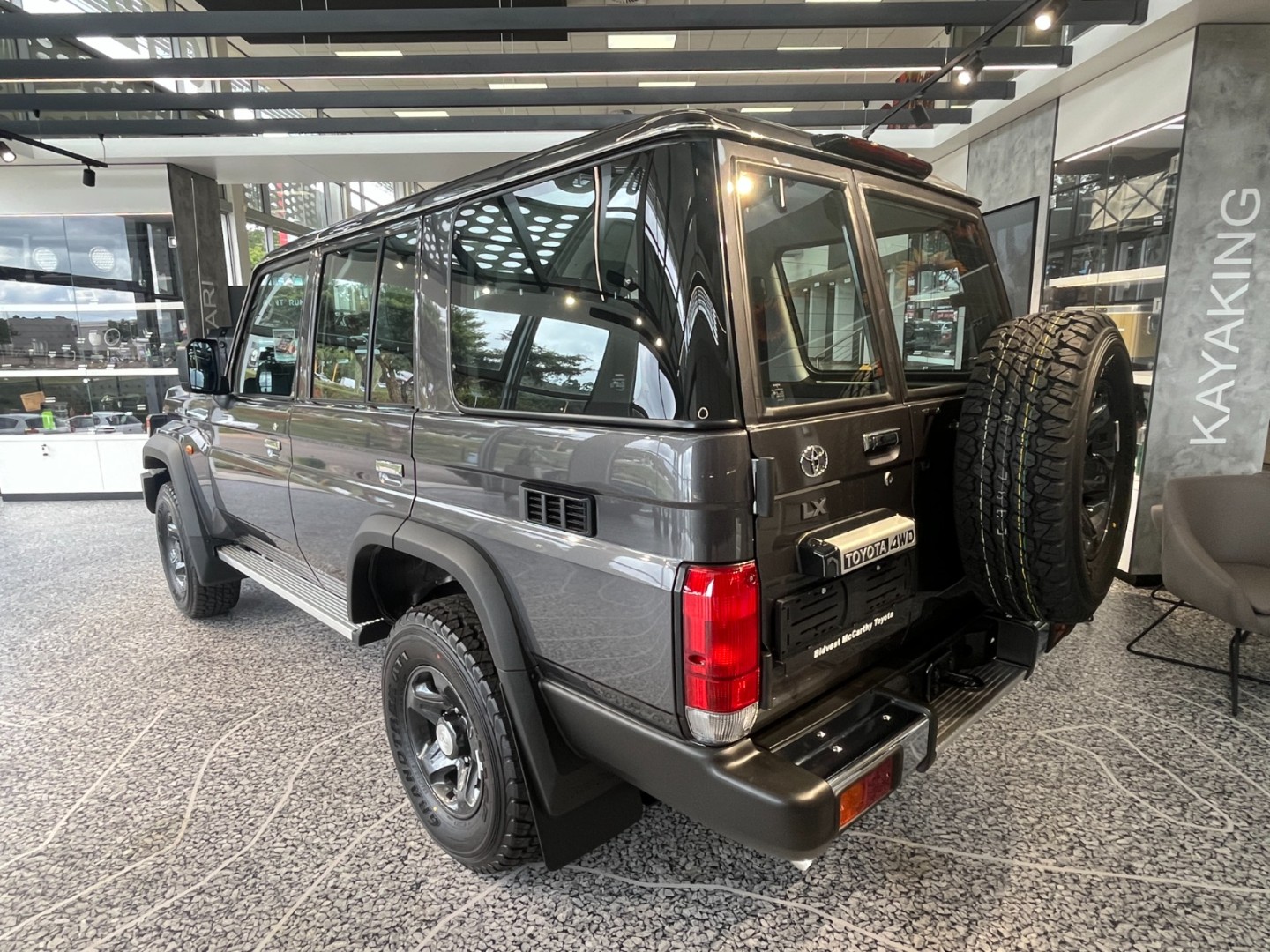Photo 7 of 17
