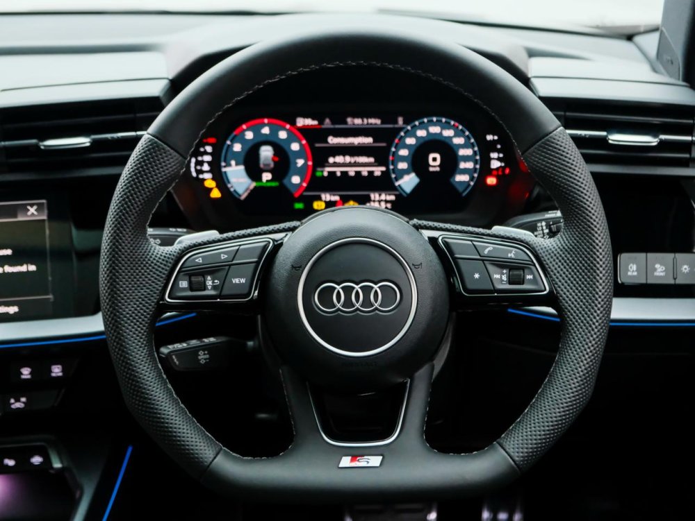 Photo 19 of 24