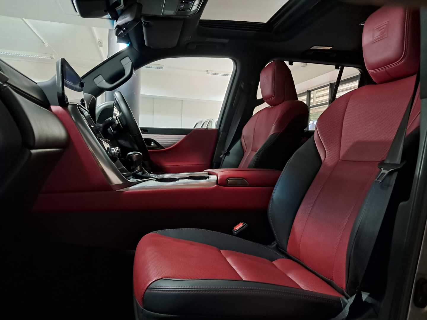 Photo 7 of 26