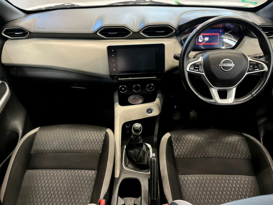 Photo 10 of 16