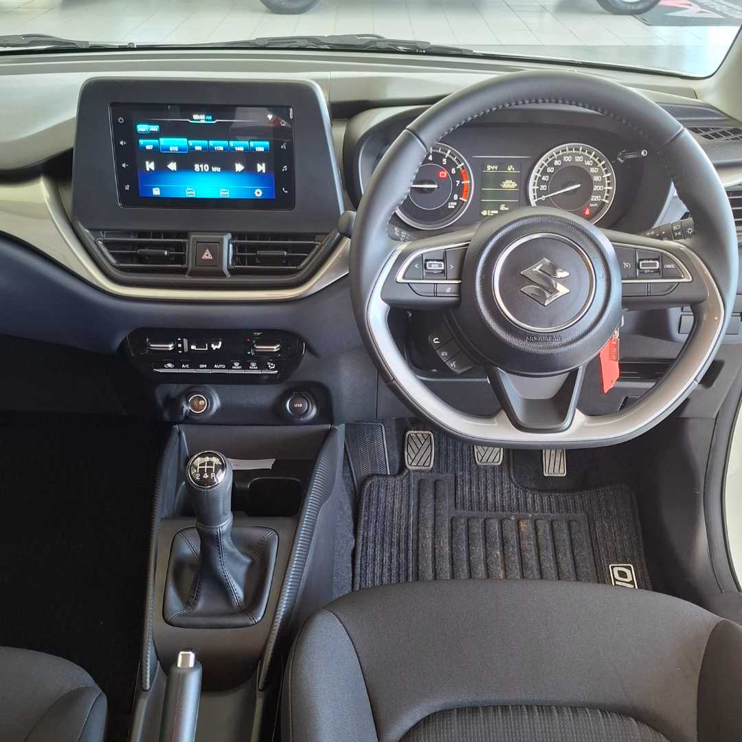 Photo 13 of 27