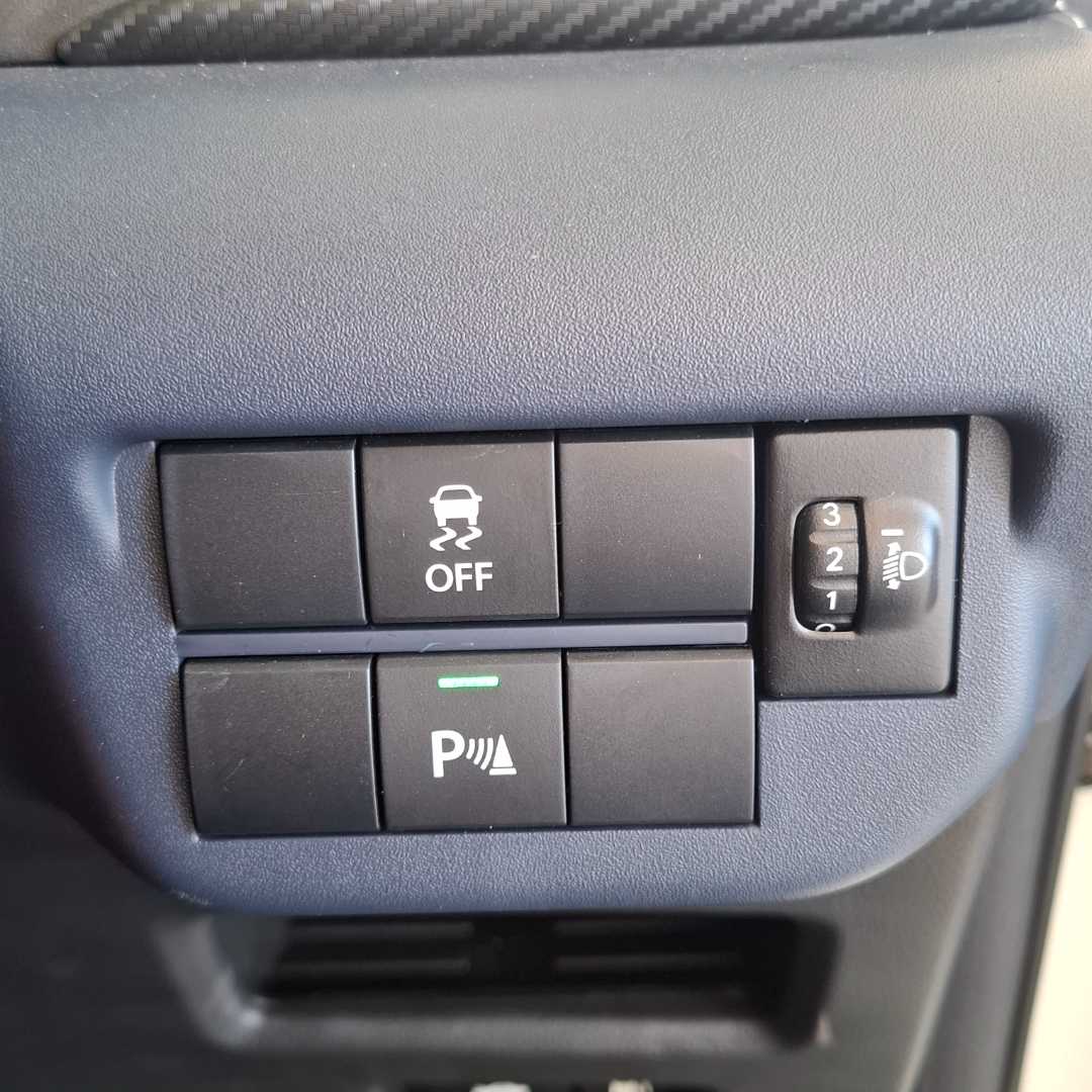 Photo 17 of 27