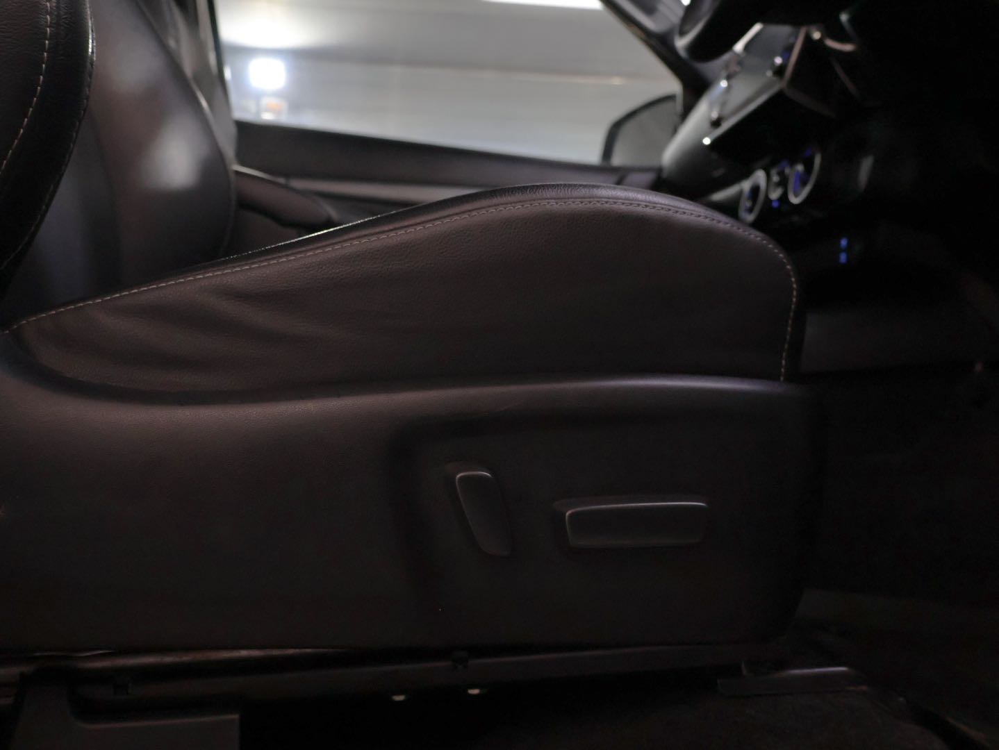 Photo 17 of 28