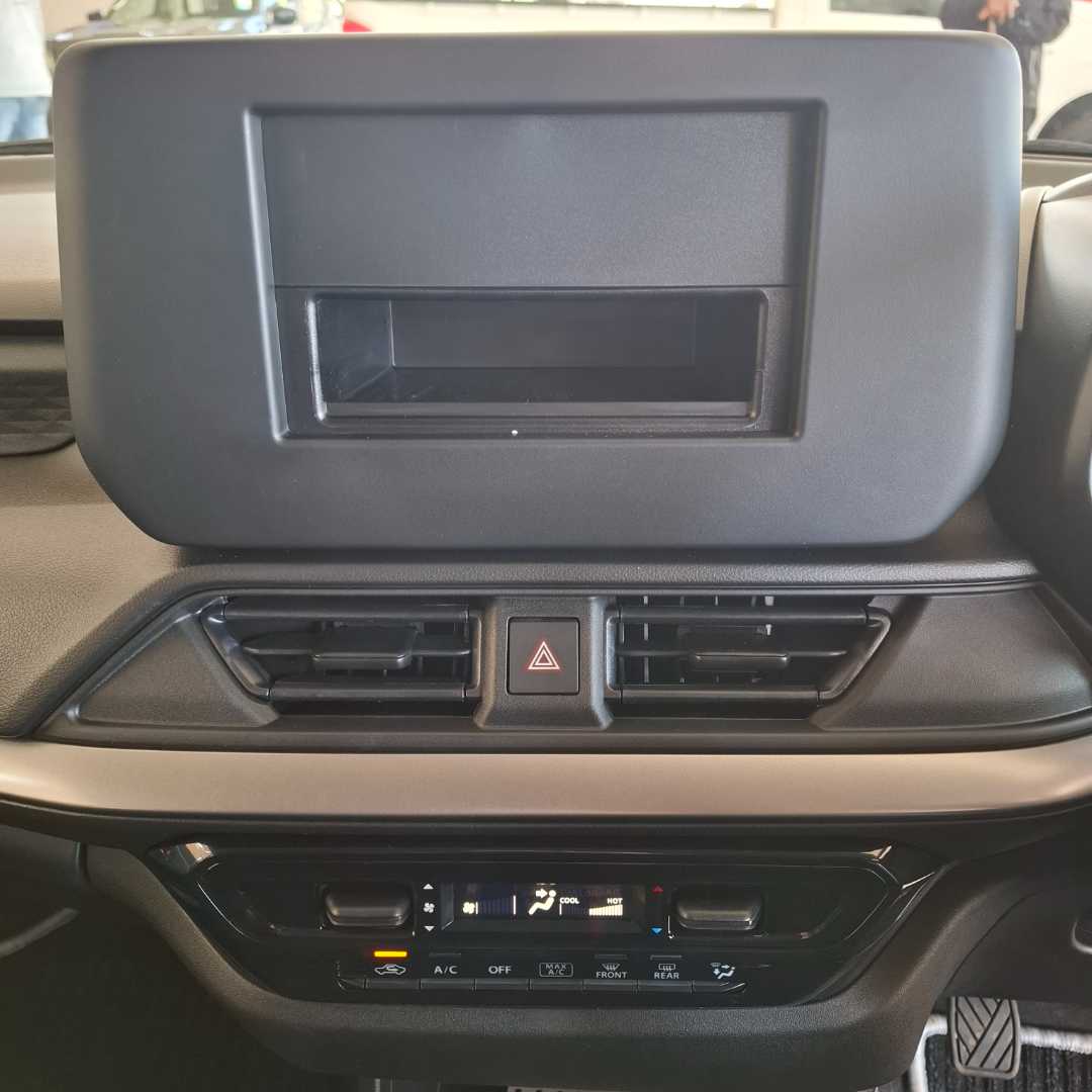 Photo 16 of 25