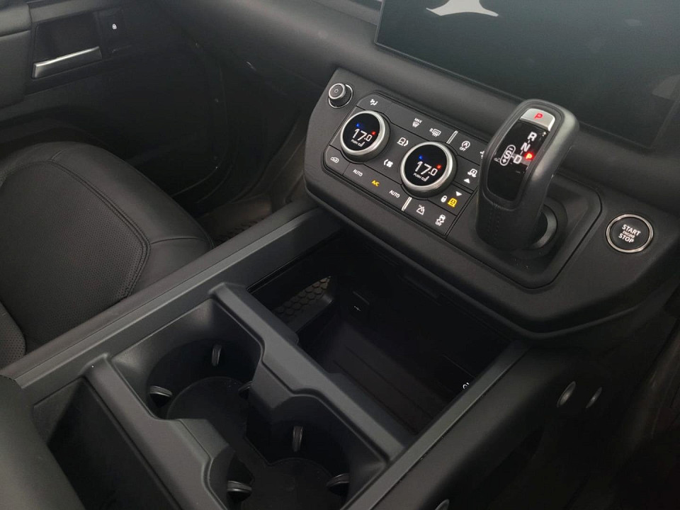 Photo 16 of 23