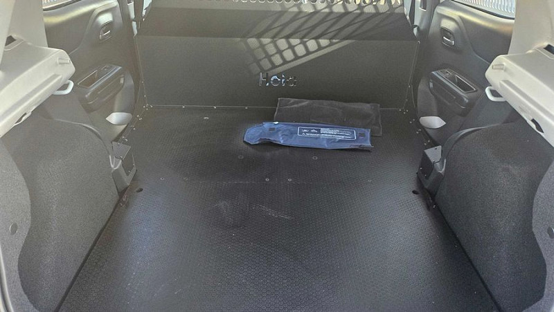 Photo 14 of 22