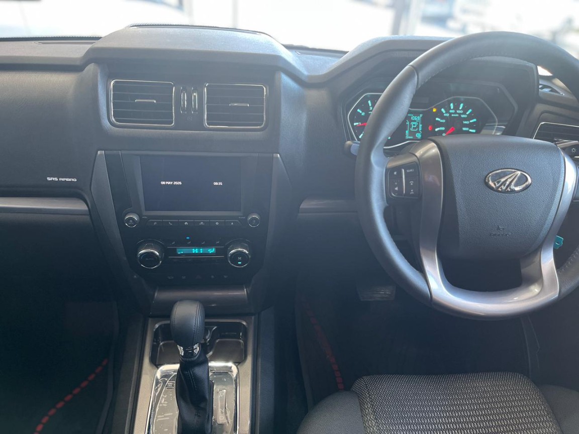 Photo 9 of 18