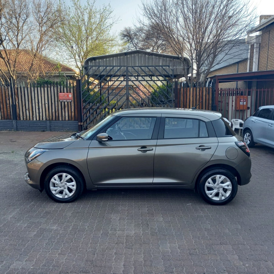 Photo 10 of 18