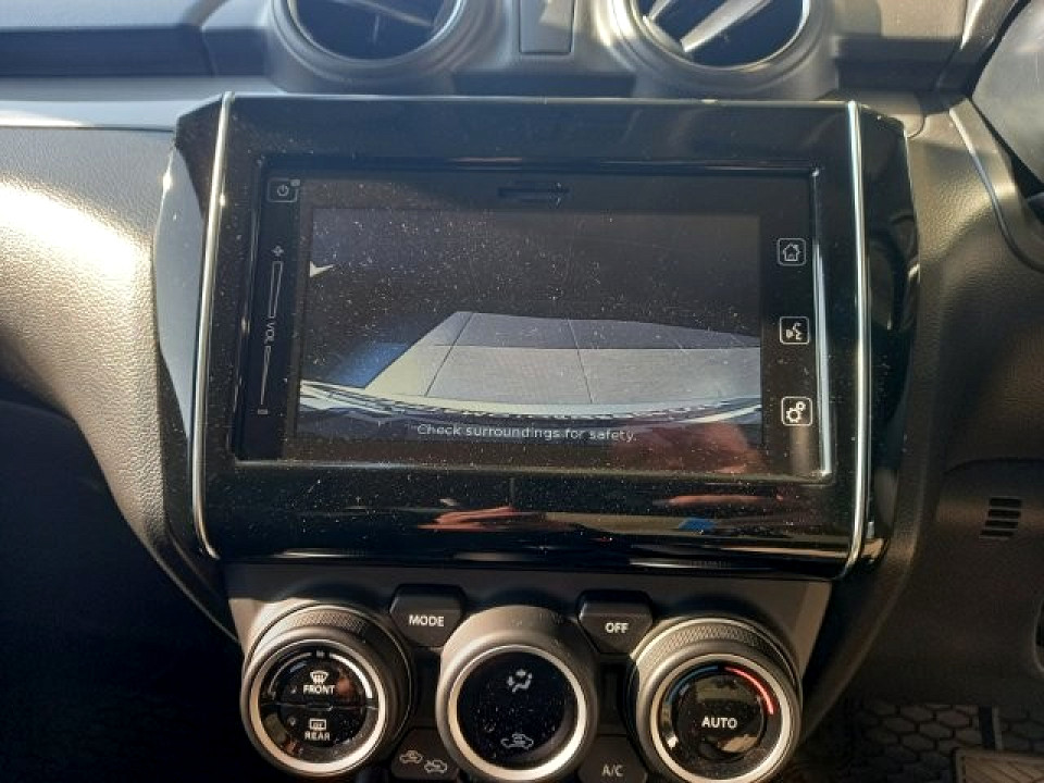 Photo 12 of 24