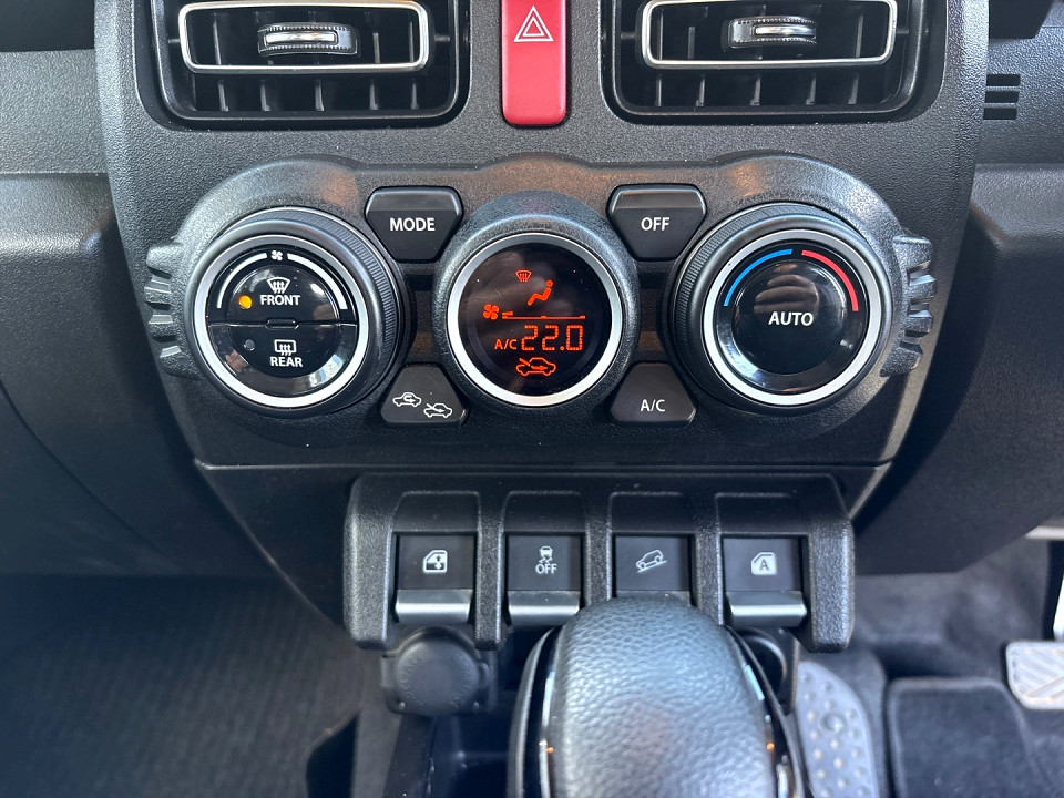 Photo 16 of 17