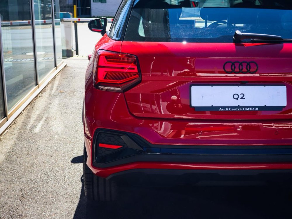 Photo 7 of 19