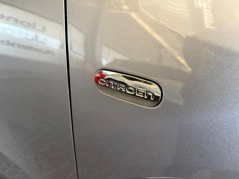 Photo 11 of 26
