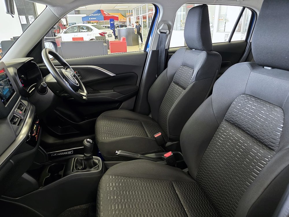 Photo 27 of 28