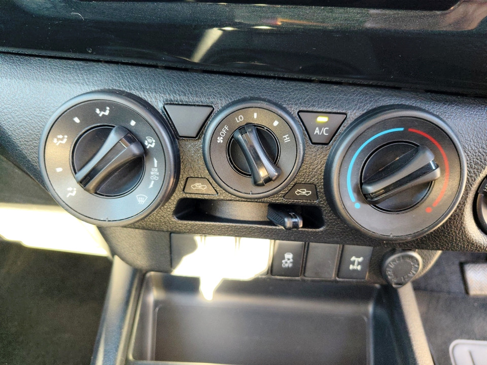 Photo 16 of 25