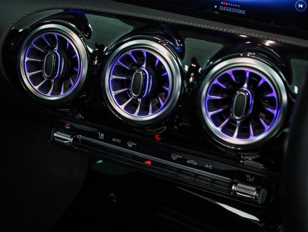 Photo 16 of 25