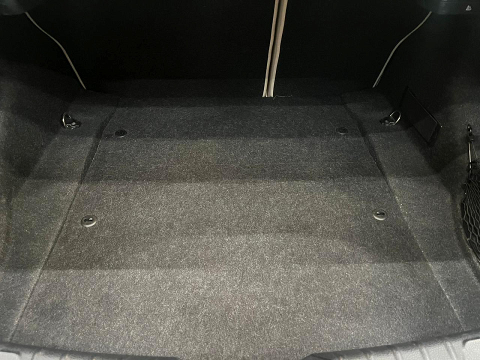 Photo 14 of 16